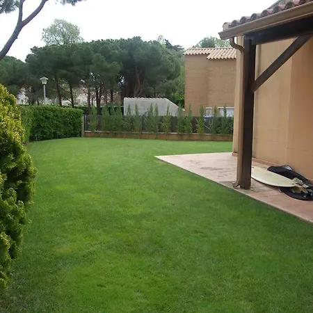 Nyaraló Casa Con Piscina A Menos De 1 Min De La Playa. Aa Girona