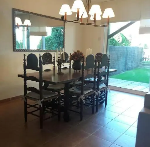 Feriehus Casa Con Piscina A Menos De 1 Min De La Playa. Aa