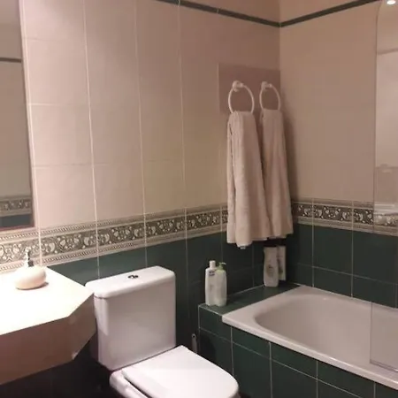 Casa Con Piscina A Menos De 1 Min De La Playa. Aa Gerona